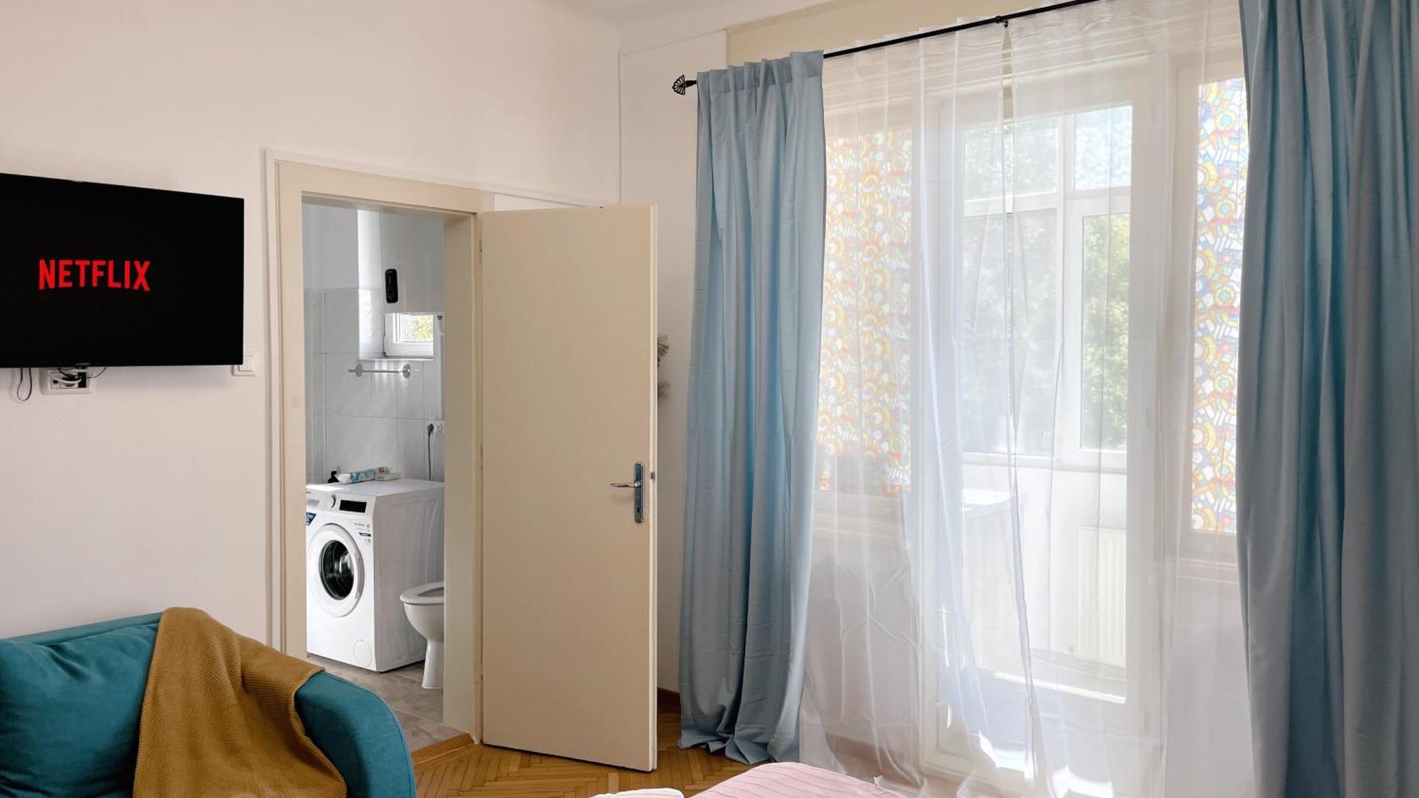 Pinkfluid - Charming Studio In Prime Location Bucarest Esterno foto